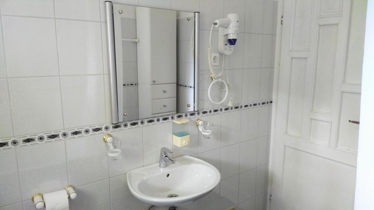 Guest House Kolic Drežnik Grad Buitenkant foto