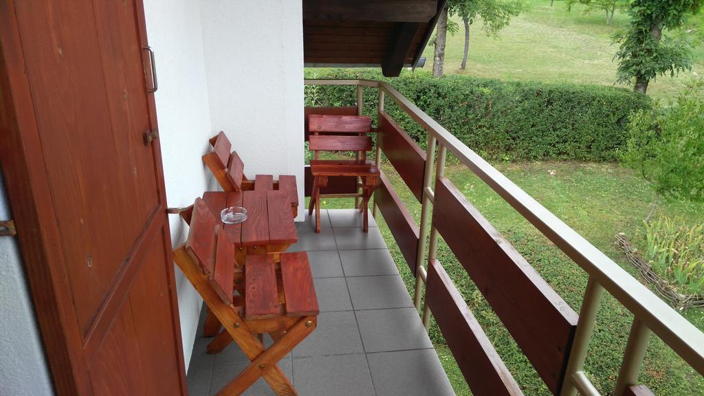 Guest House Kolic Drežnik Grad Buitenkant foto